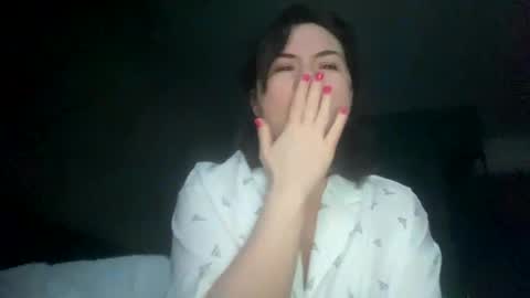 Snapshot of olivepeach chatting on 02-10-25, 05:25 Oil online show from 02-10-25, 05:25