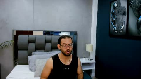 Snapshot of oliver__blanc chatting on 04-15-26, 11:50 Oliver Blanc online show from 04-15-26, 11:50