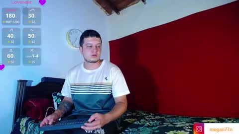 Snapshot of oliver_and_megan chatting on 09-21-25, 09:33 Oliver and MeganIndependent online show from 09-21-25, 09:33