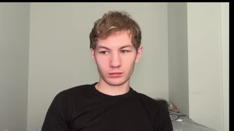 Snapshot of oliver_beck chatting on 12-23-24, 06:58 Oliver Beck online show from 12-23-24, 06:58