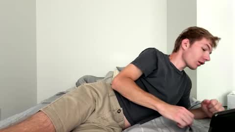 Snapshot of oliver_beck chatting on 09-27-25, 05:18 Oliver Beck online show from 09-27-25, 05:18