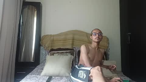 Snapshot of oliver_goldberg chatting on 04-15-26, 12:01 oliver_goldberg online show from 04-15-26, 12:01