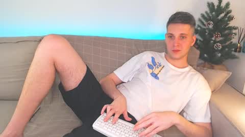 Oliver online show from 01-12-25, 07:31