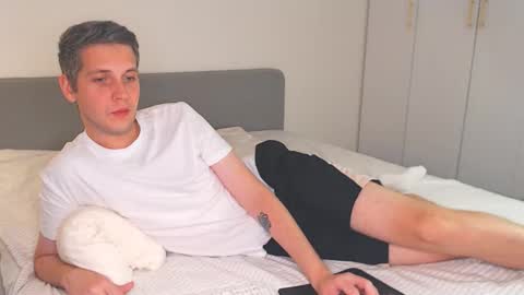 Oliver online show from 09-15-25, 05:57