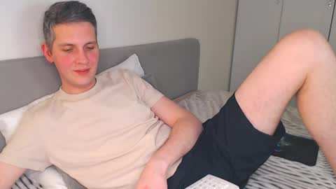 Snapshot of oliver_hort chatting on 02-28-26, 05:36 Oliver online show from 02-28-26, 05:36