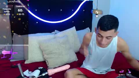 Snapshot of oliver_king_sex chatting on 12-09-24, 07:07 Oliver  Smith online show from 12-09-24, 07:07