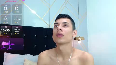 Snapshot of oliver_king_sex chatting on 01-23-25, 03:11 Oliver  Smith online show from 01-23-25, 03:11