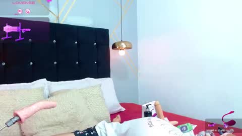 Snapshot of oliver_king_sex chatting on 02-03-25, 07:00 Oliver  Smith online show from 02-03-25, 07:00