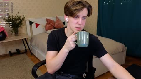 Oliver Evans online show from 01-08-25, 10:48