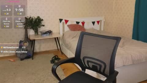 Oliver Evans online show from 02-24-25, 01:02