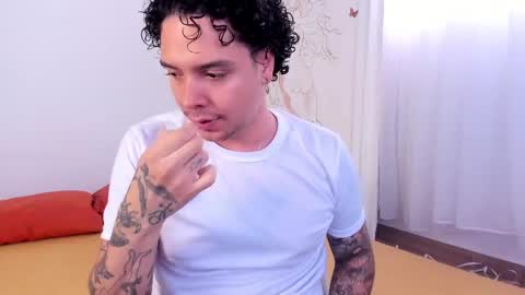 Mr Blue Sky online show from 12-02-24, 02:08