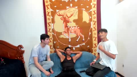 oliverhot2005 online show from 02-09-25, 08:24