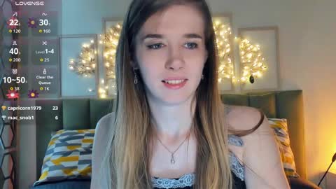 Snapshot of olivia_7 chatting on 05-06-26, 04:45 Olivia online show from 05-06-26, 04:45