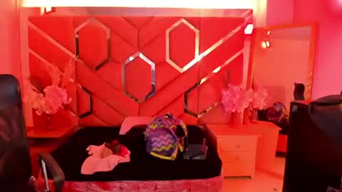 Snapshot of olivia_fox69 chatting on 06-21-26, 04:04 OLIVIA online show from 06-21-26, 04:04