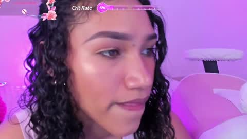 Snapshot of olivia_fx chatting on 02-17-25, 12:43 Maria online show from 02-17-25, 12:43