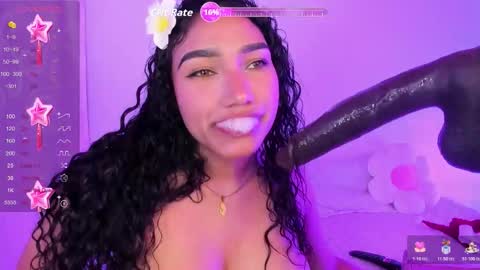 Snapshot of olivia_fx chatting on 12-03-25, 03:32 Maria online show from 12-03-25, 03:32