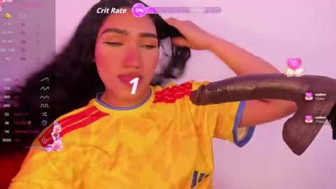 Snapshot of olivia_fx chatting on 06-22-26, 07:11 Maria online show from 06-22-26, 07:11