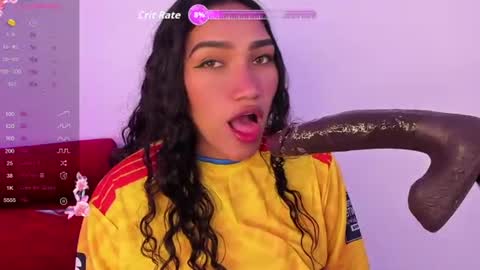 Snapshot of olivia_fx chatting on 06-23-26, 04:49 Maria online show from 06-23-26, 04:49
