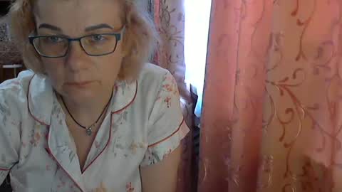 Snapshot of olivia_mia25 chatting on 05-23-26, 09:13 Olivia Mia online show from 05-23-26, 09:13