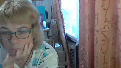 Snapshot of olivia_mia25 chatting on 06-01-26, 05:20 Olivia Mia online show from 06-01-26, 05:20