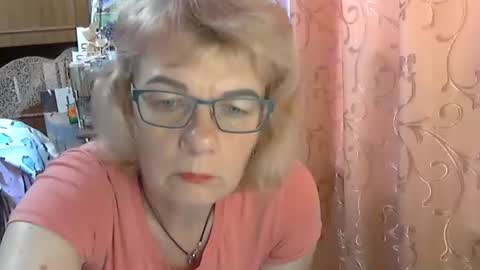 Snapshot of olivia_mia25 chatting on 06-11-26, 07:39 Olivia Mia online show from 06-11-26, 07:39