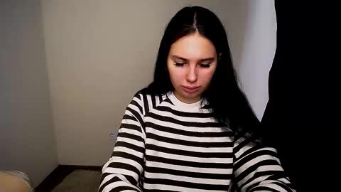 Olivia online show from 11-14-25, 09:08