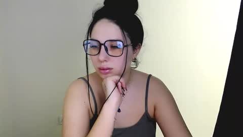 Olivia online show from 03-19-26, 08:35