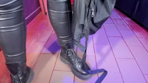 Snapshot of olivia_seex chatting on 03-02-25, 01:38 online show from 03-02-25, 01:38