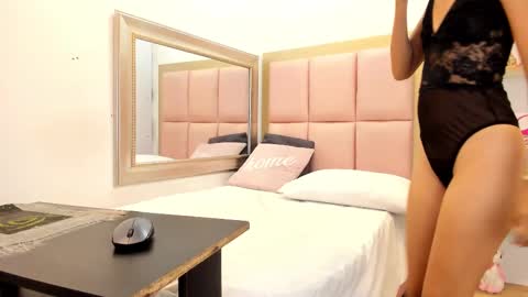 Olivia online show from 02-08-25, 07:16