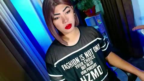 Miss OLIVIA online show from 09-23-25, 10:18