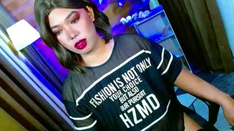 Miss OLIVIA online show from 04-23-26, 12:29