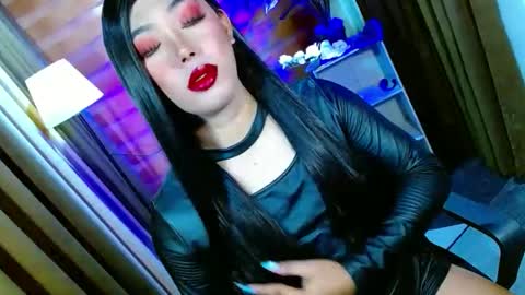 Miss OLIVIA online show from 04-25-26, 09:23