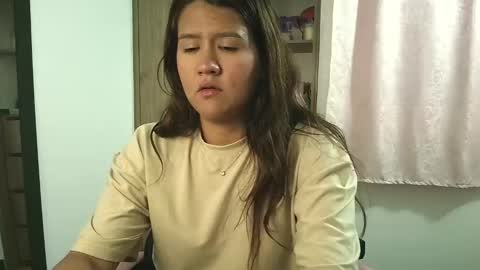 Olivia online show from 10-24-25, 12:56