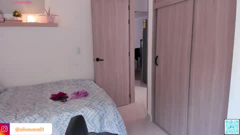 Olivia   40 off online show from 10-31-25, 03:24