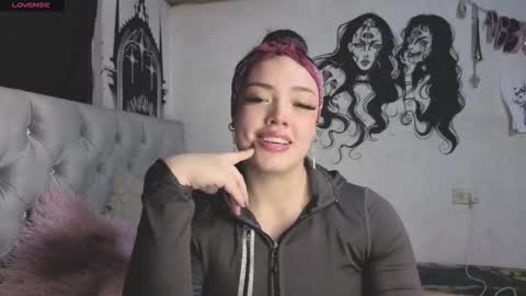 oliviabluee10 online show from 02-28-26, 02:56