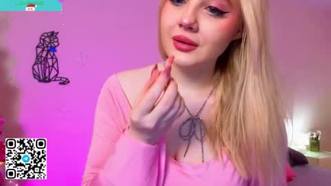 Olivia online show from 12-22-25, 02:08