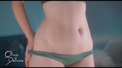 Olivia online show from 11-11-25, 01:27