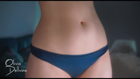 Olivia online show from 04-28-26, 01:48