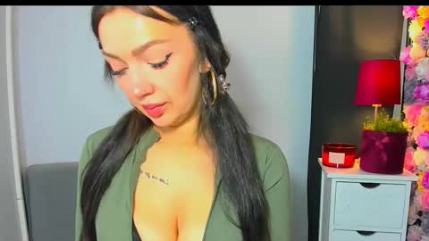 Snapshot of oliviadirty chatting on 04-28-26, 06:51 OliviaDirty online show from 04-28-26, 06:51