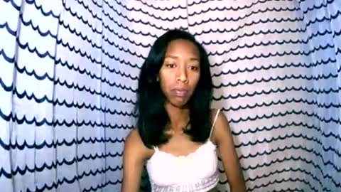 oliviah27 online show from 10-25-25, 08:14