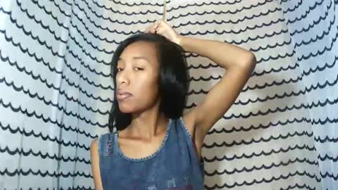 oliviah27 online show from 11-15-25, 10:01