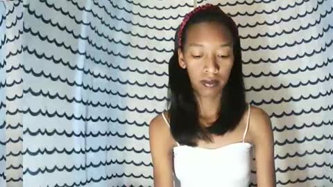 oliviah27 online show from 11-23-25, 06:08