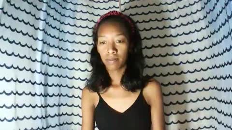 oliviah27 online show from 11-26-25, 01:50