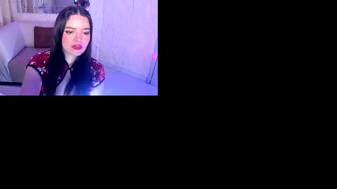 oliviahalley online show from 06-12-26, 03:11