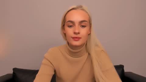 oliviaBeauty online show from 11-27-25, 07:27