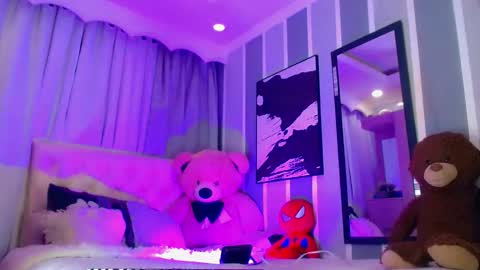 Snapshot of oliviahot01 chatting on 05-29-26, 01:58 oliviahot01 online show from 05-29-26, 01:58