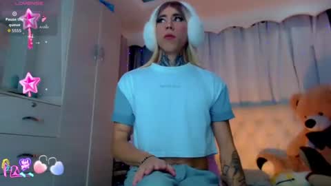 oliviahot01 online show from 07-23-26, 01:30