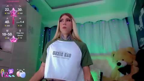 oliviahot01 online show from 07-25-26, 01:04
