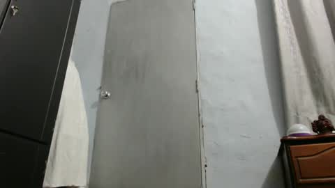 oliviajohnson20 online show from 02-04-25, 03:00