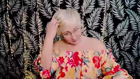 Kelly online show from 02-28-26, 01:01